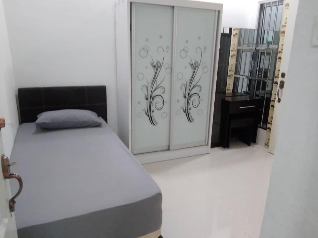 Legacy Yumai Villa Куала Ромпин Екстериор снимка